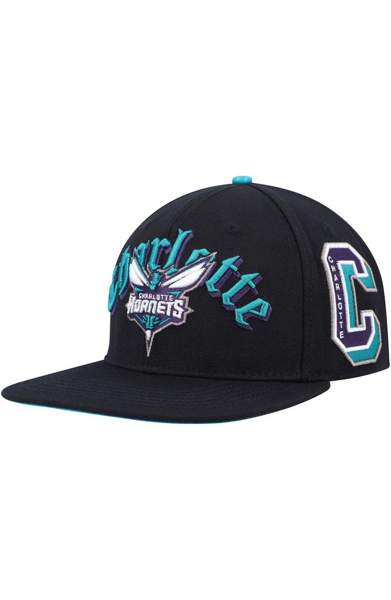 PRO STANDARD Men's Pro Standard Black Charlotte Hornets Old English Snapback Hat, Main, color,