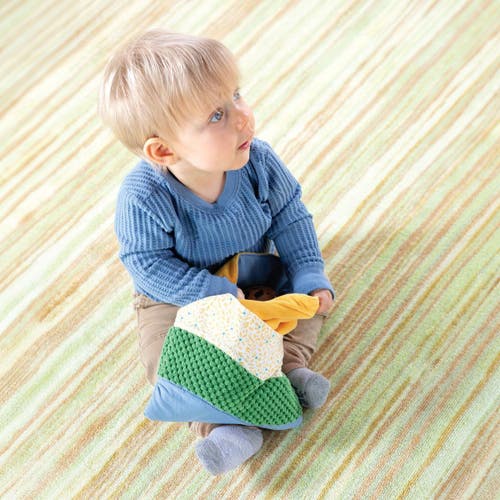 Kaplan Early Learning Company Crinkle Pockets In Multi