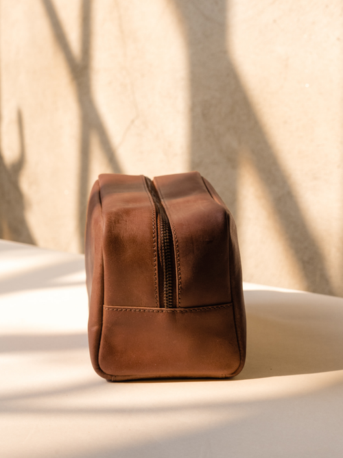 Able Avery Dopp Kit In Whiskey