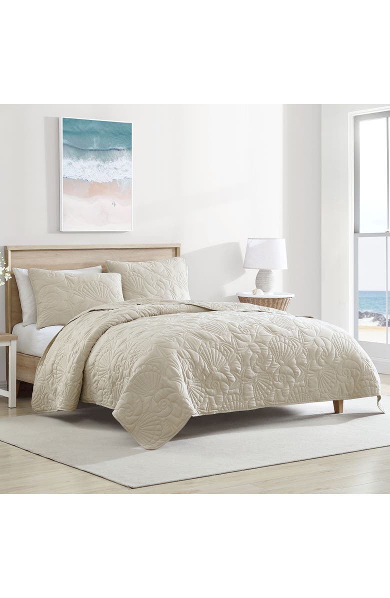 BEATRICE HOME FASHIONS Caribbean Joe Solid Outlined Shell Quilt Set, Main, color,