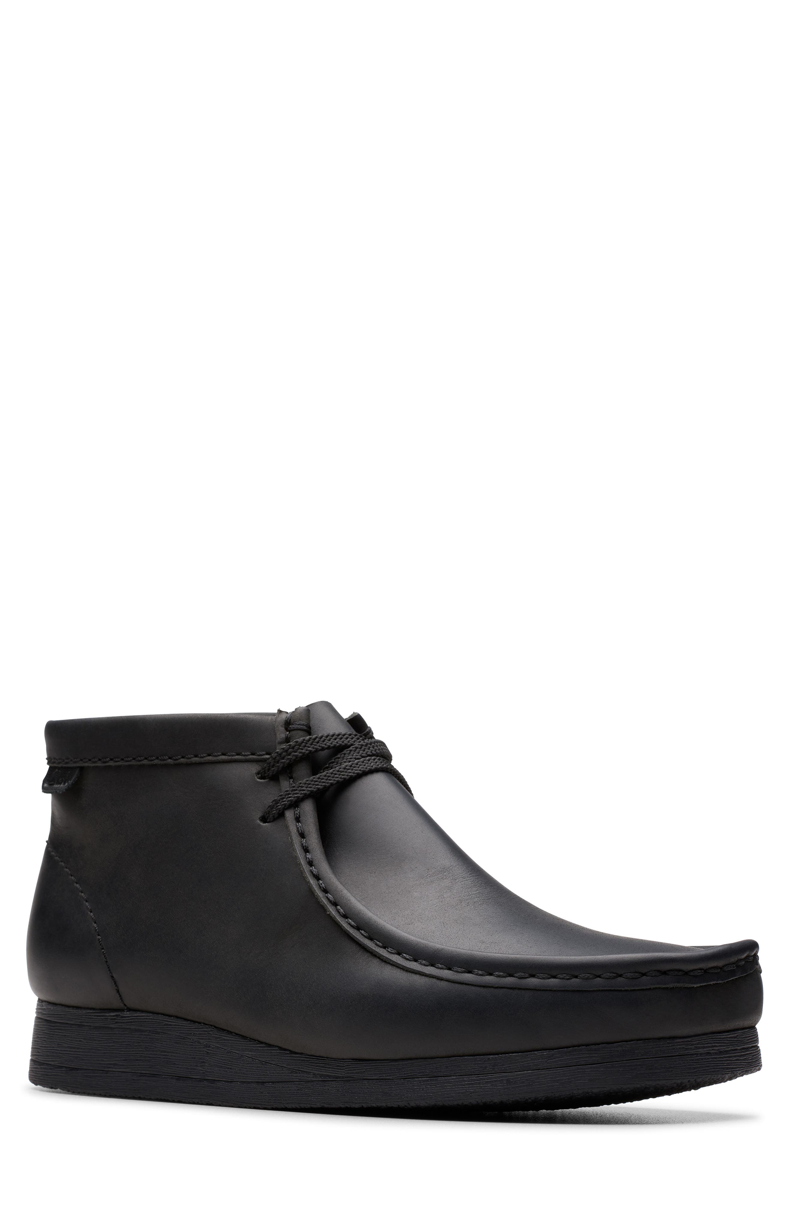 Clarks® Wallaston Chukka Boot