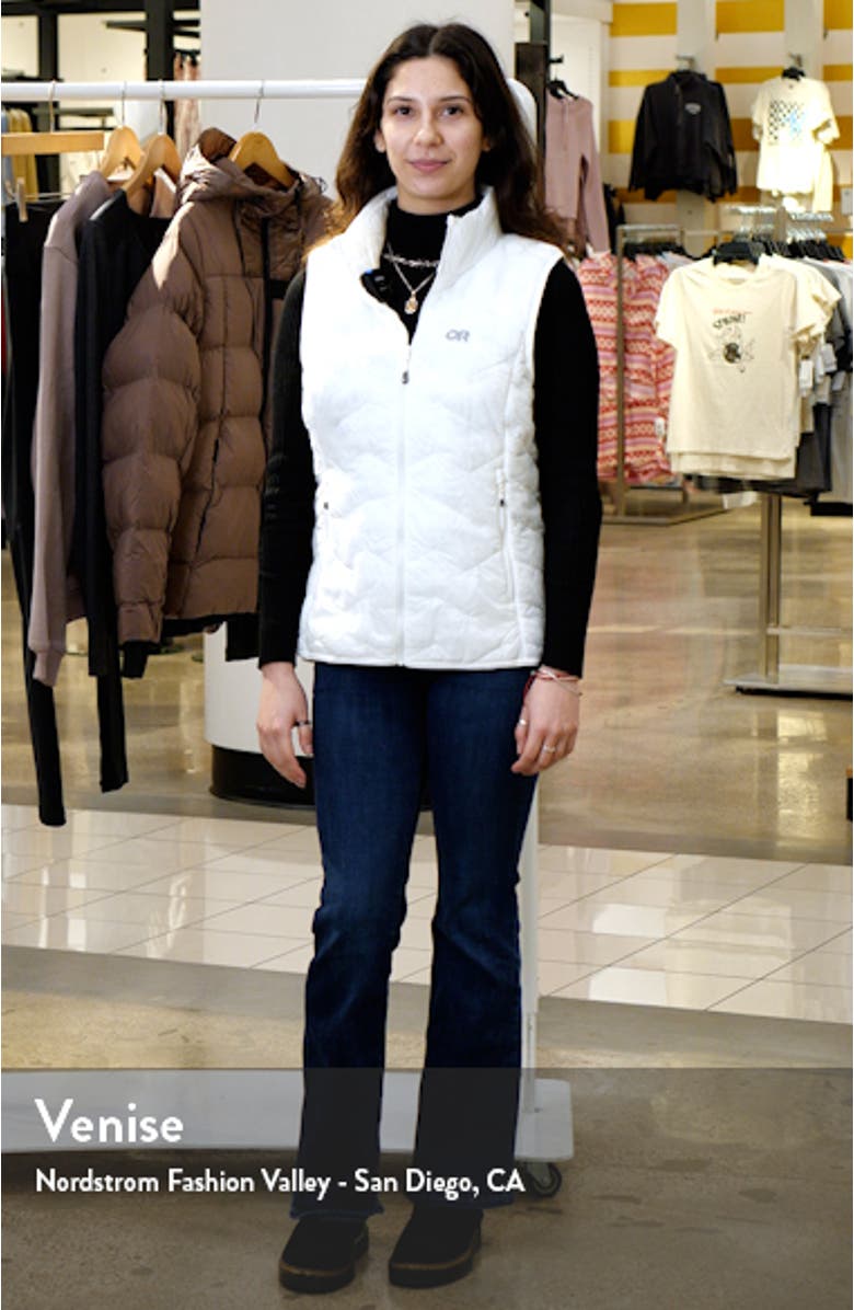 SuperStrand Lightweight Puffer Vest, sales video thumbnail