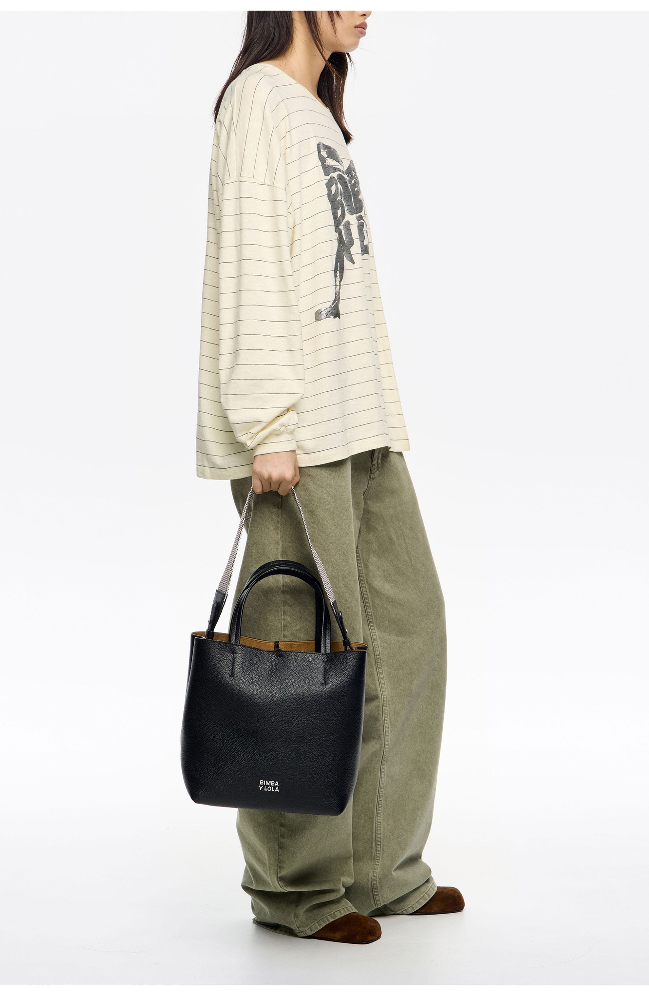 Bimba y Lola Leather Shoulder Bag, Alternate, color, Black