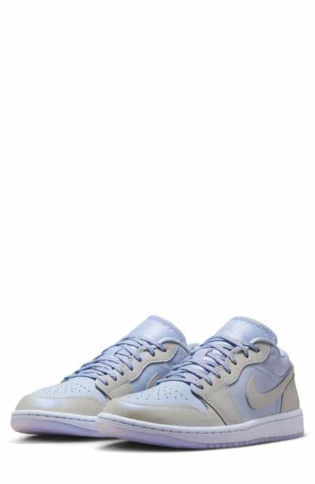 Air Jordan 1 Low SE Basketball Sneaker