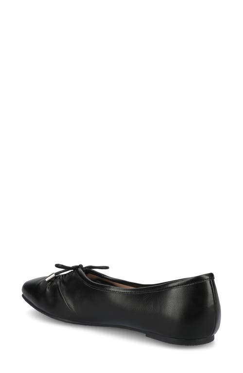 Journee Collection Callee Keyhole Square Toe Flat In Black