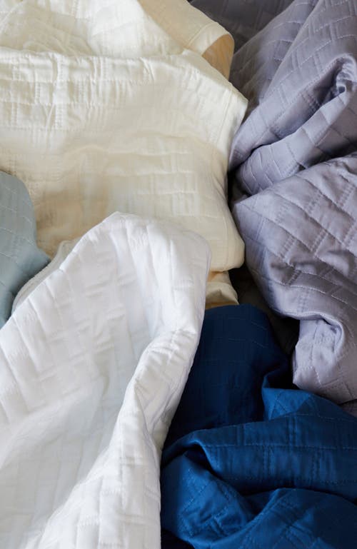 Bedvoyage Luxury 100% Viscose Cooling Quilted Brick Coverlet In Blue