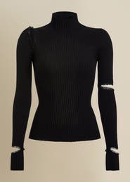 Contessa Mills Salem Sleek Fitted Lightweight Knit Sweater