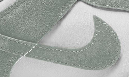 Nike Dunk Low Se Basketball Sneaker In White