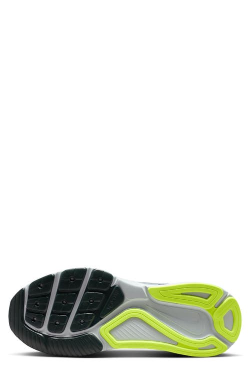 Nike Structure 26 Running Shoe In Multi