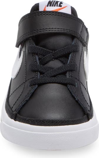 Court Legacy Sneaker