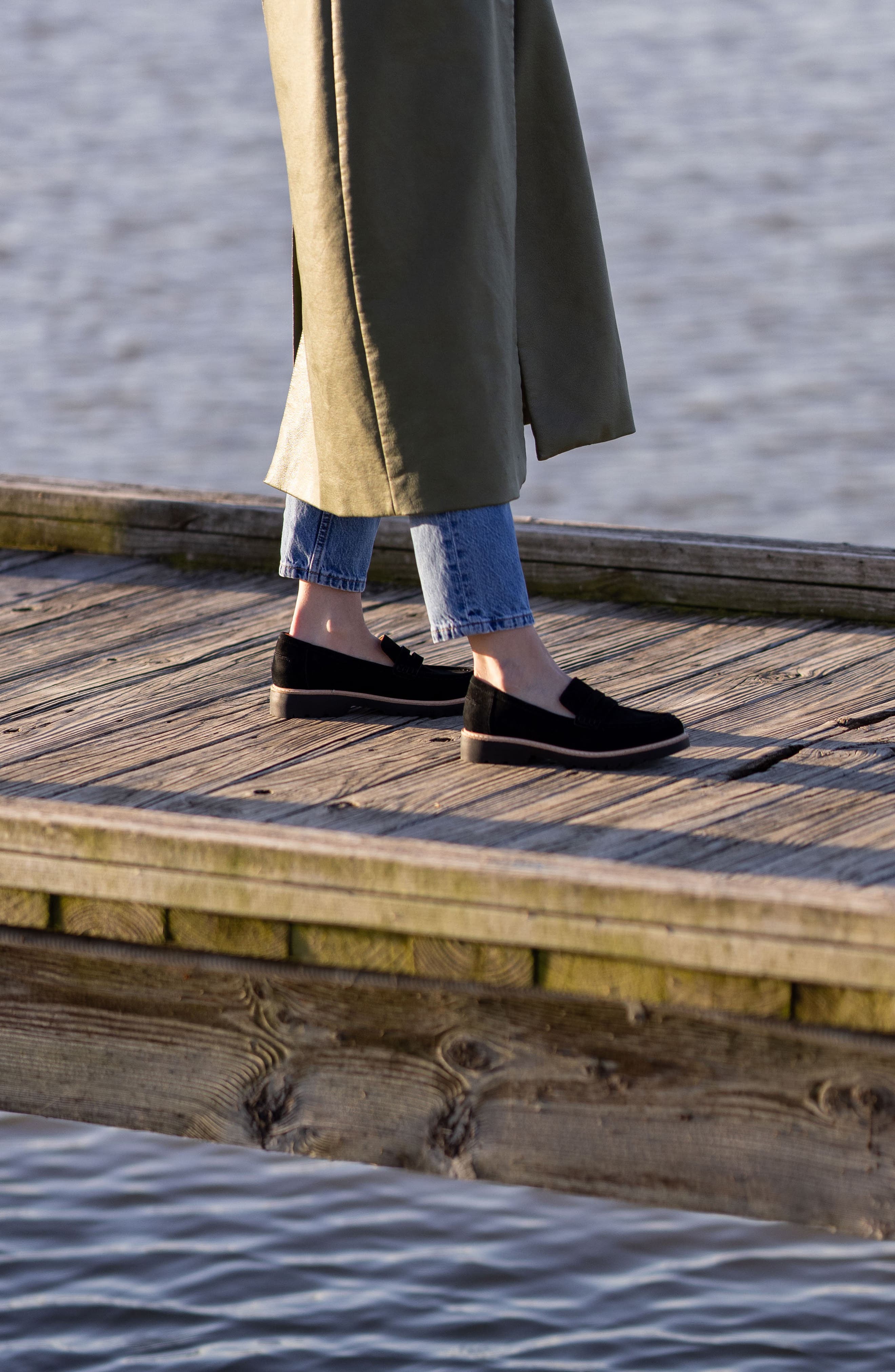 L'Amour des Pieds Yolandi Penny Loafer, Alternate, color, Black