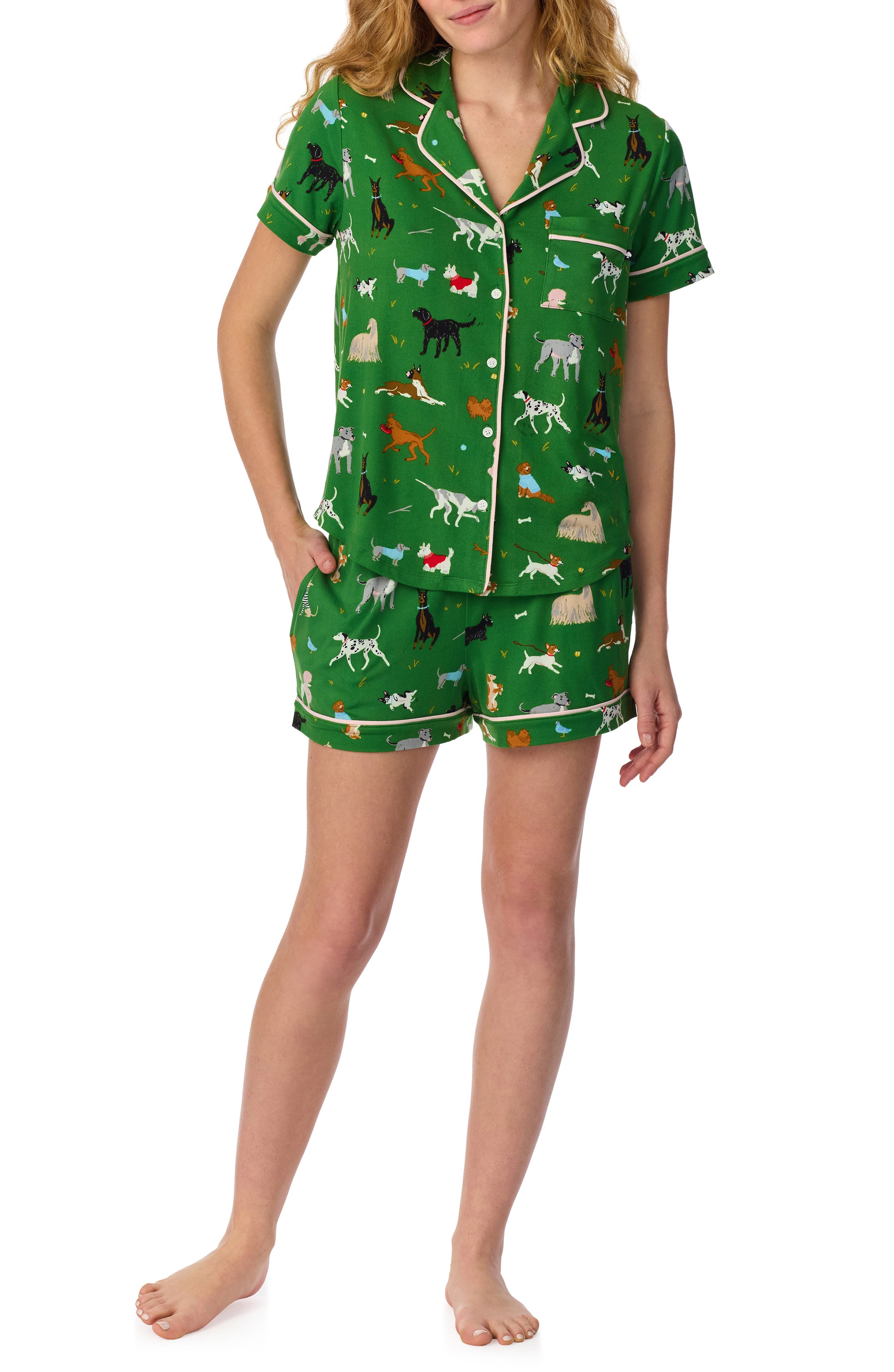 GREEN