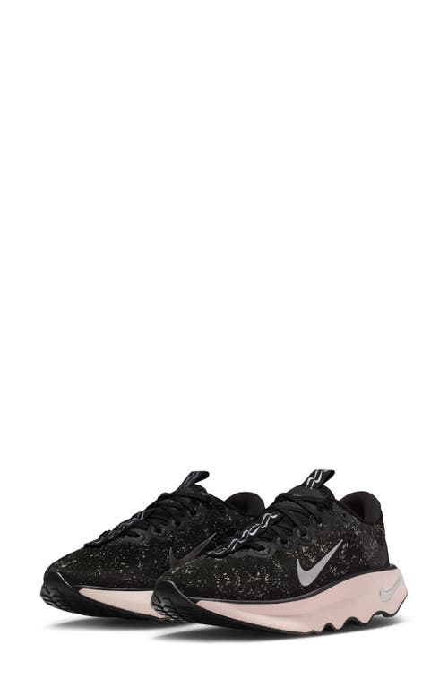 Nike Motiva Se Walking Sneaker In Black