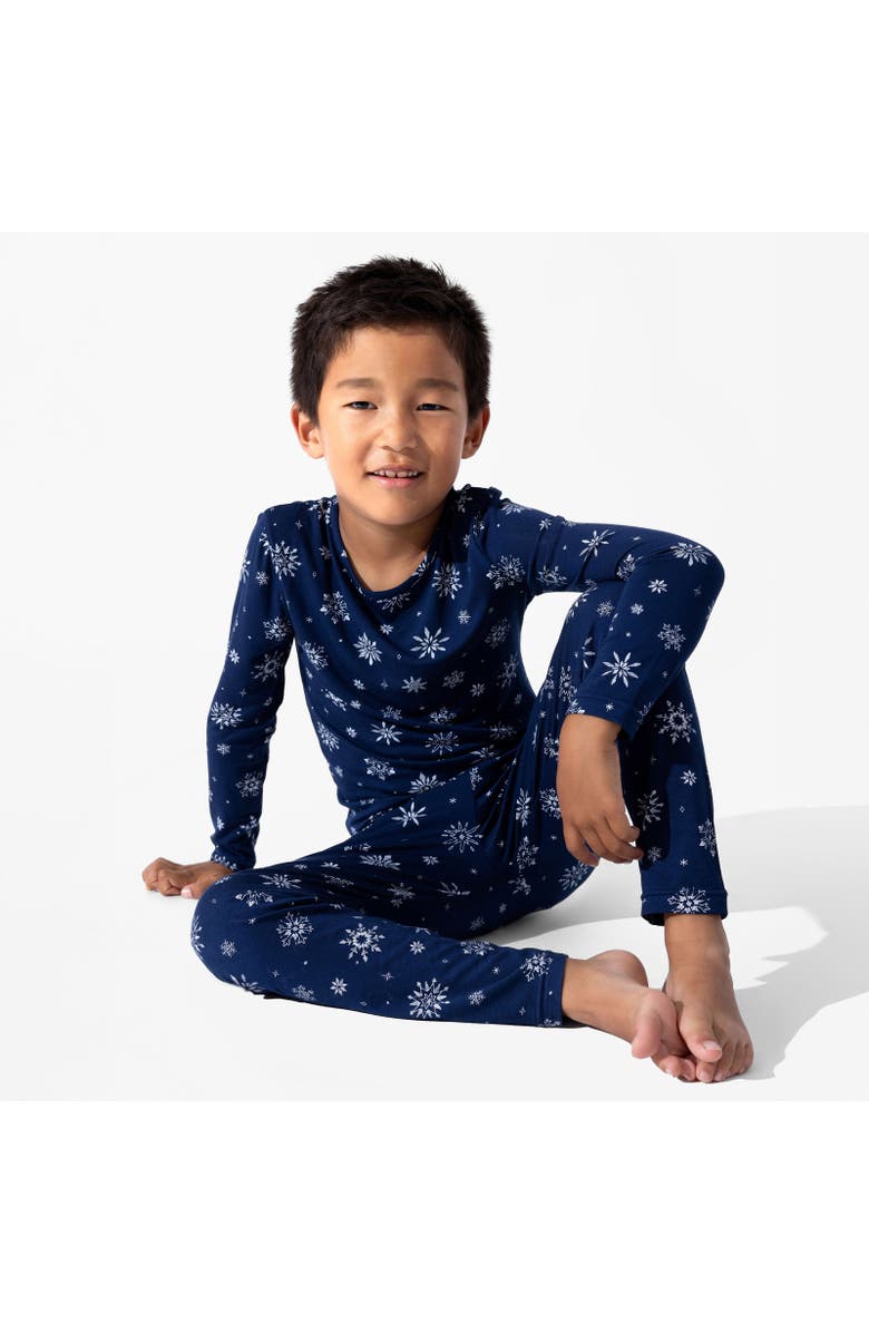 Bellabu Bear Kids' Snowflake Set of 2 Piece Pajamas, Alternate, color, Snowflake