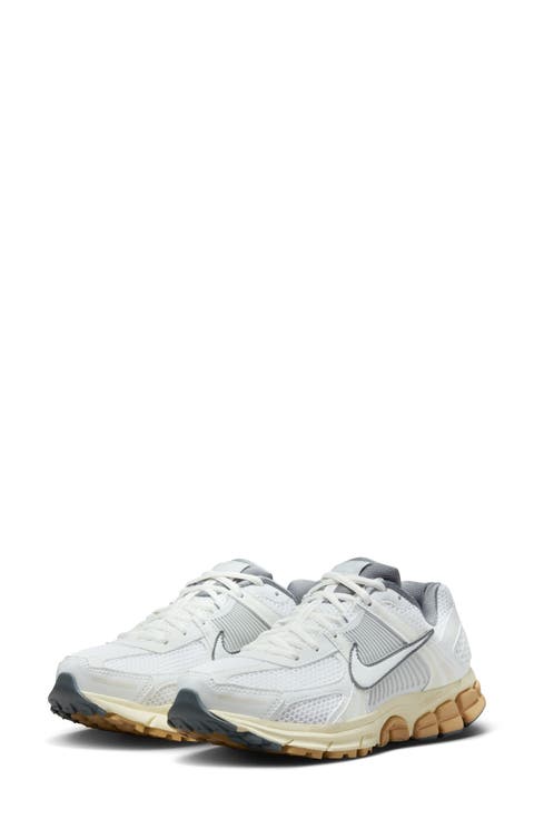 Zoom Vomero 5 Sneaker (Women)