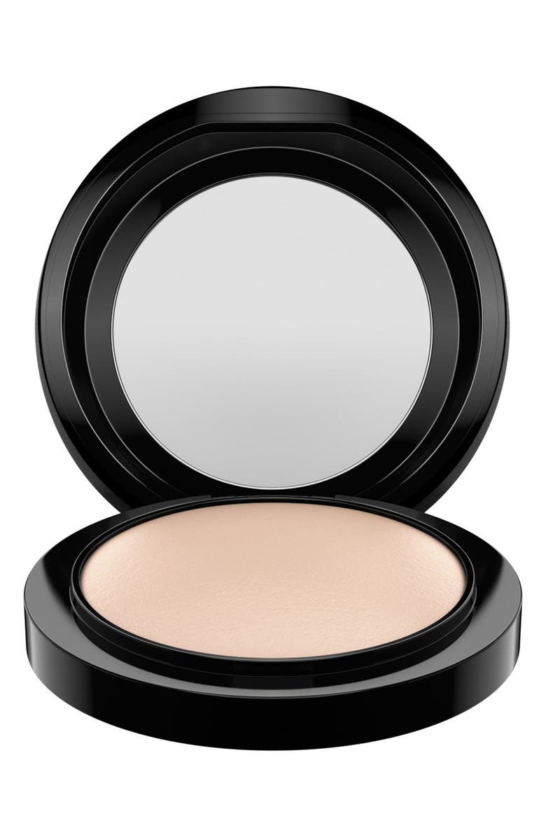 MAC Cosmetics Mineralize Skinfinish Natural Face Setting Powder, Alternate, color, Light