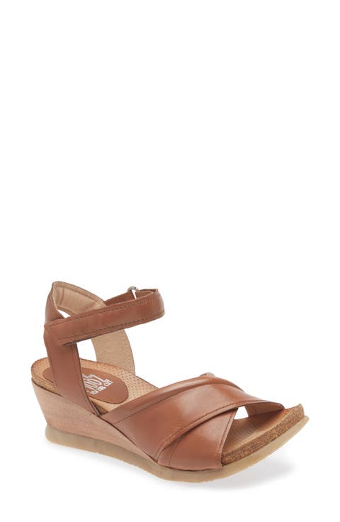Sofie Wedge Sandal (Women)