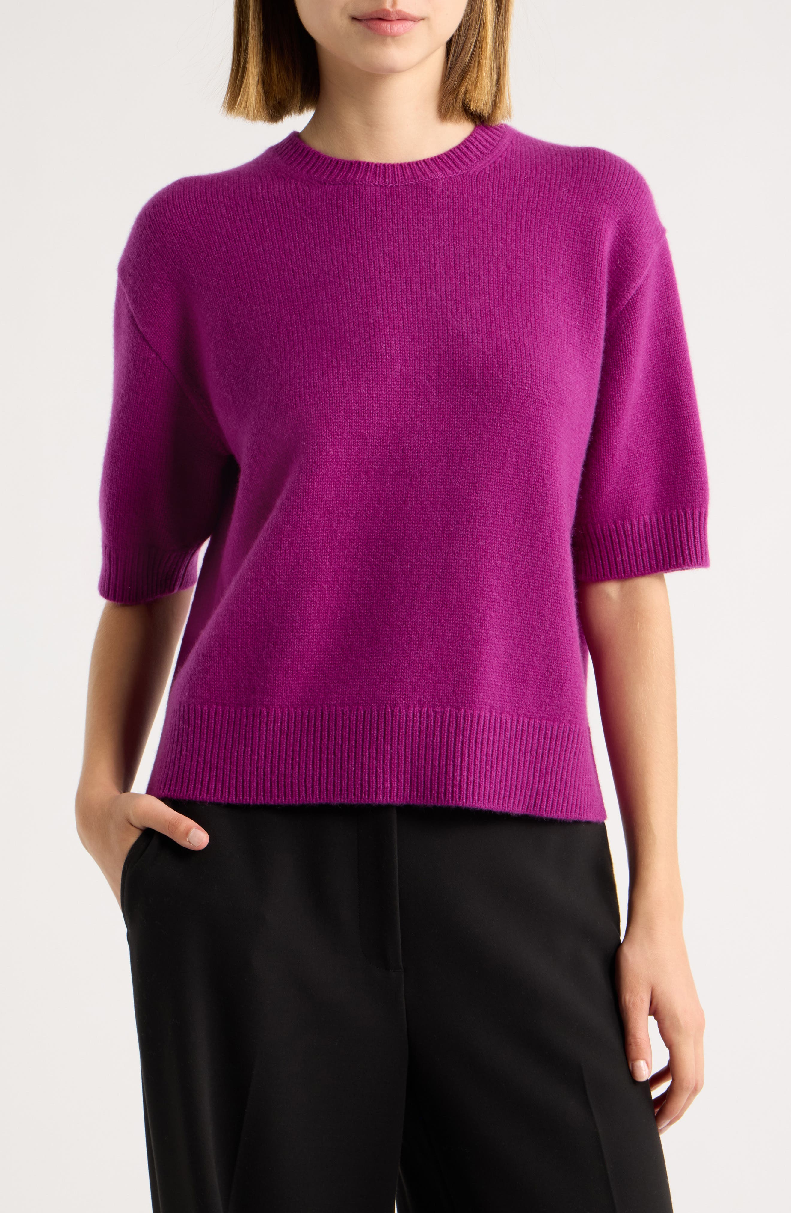 DEEP MAGENTA