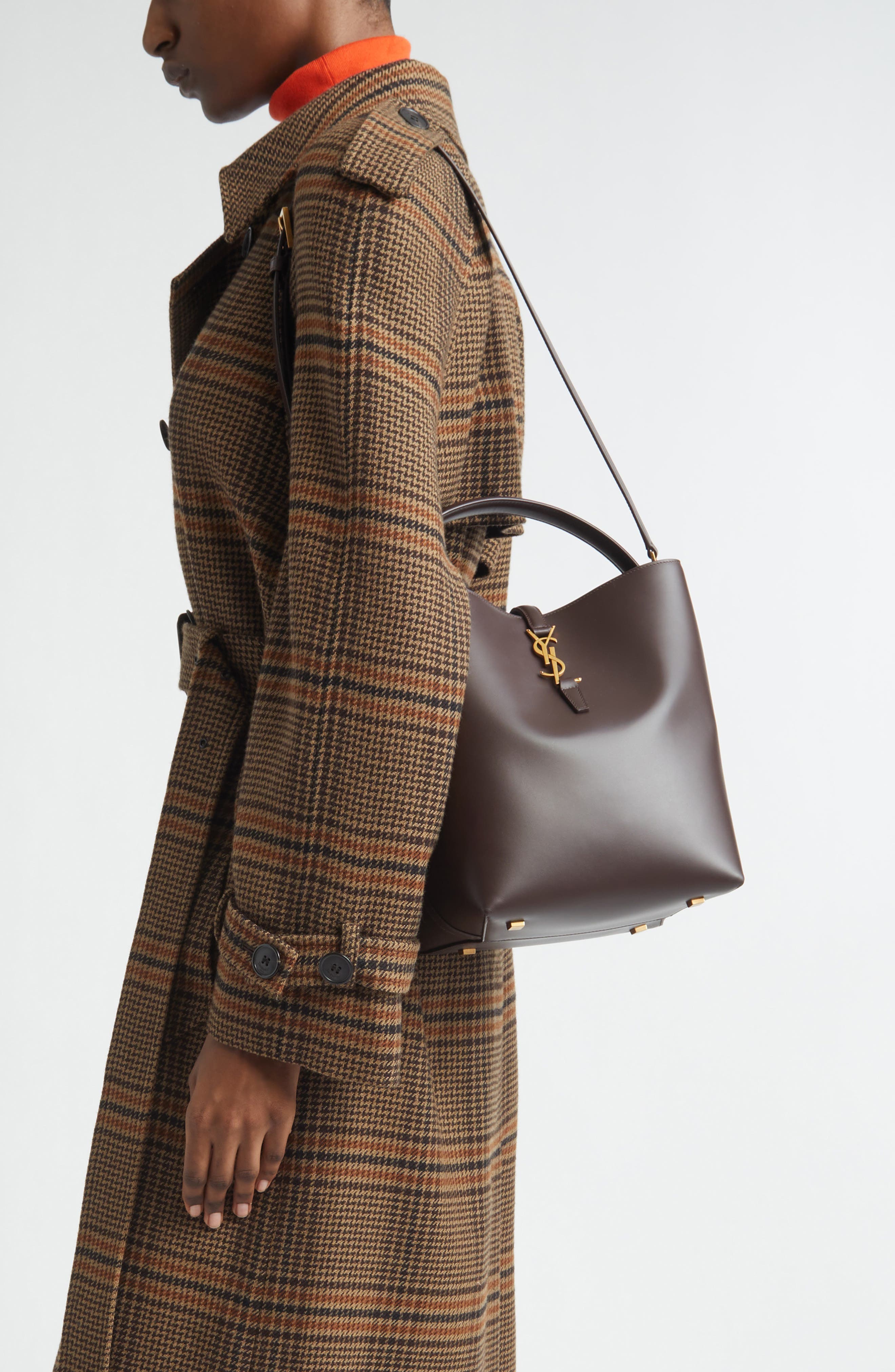 Saint Laurent Le 37 Leather Bucket Bag, Alternate, color, Arabica