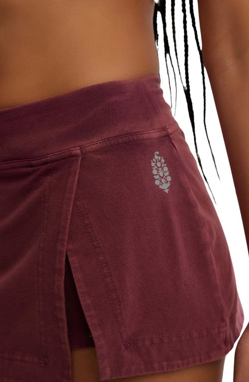 Free People Fp Movement Hot Shot Miniskort In Clove