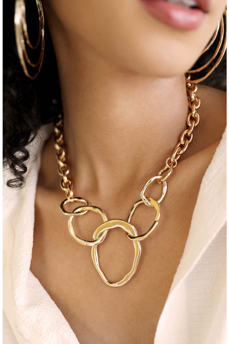 Interlocking Loop Necklace, Alternate, color, GOLD