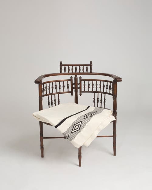 Voz Wide Diagonal Alpaca Blanket In Ivory/black