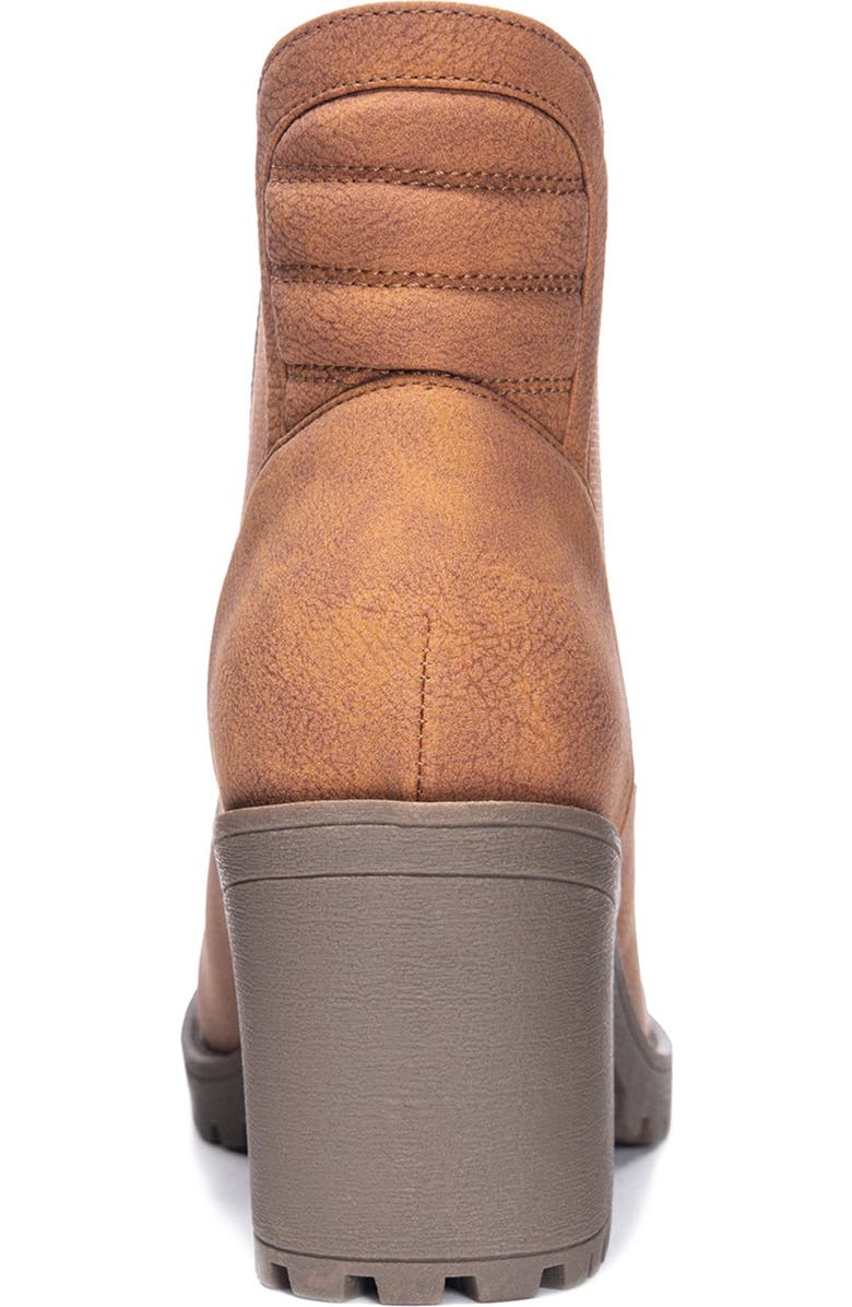 Dirty Laundry Levi Lug Sole Chelsea Boot, Alternate, color,