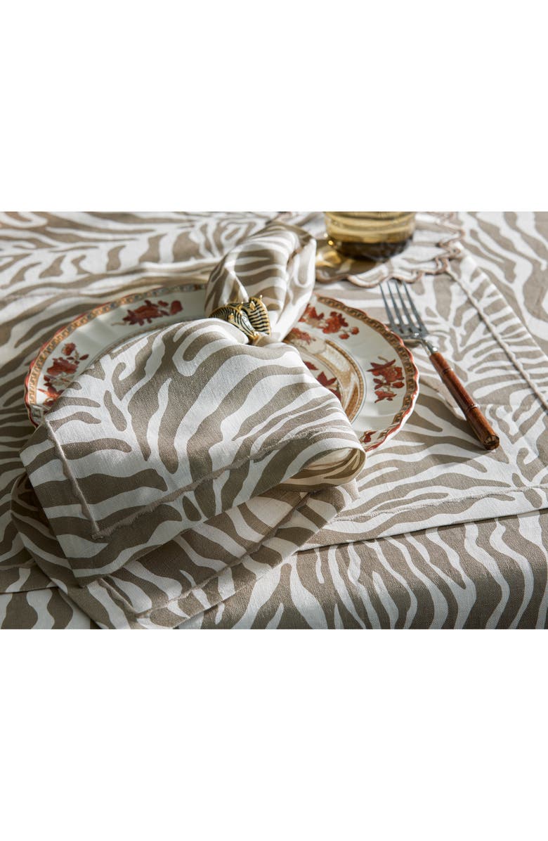 Matouk Regine Set of 4 Linen Zebra Stripe Linen Napkins, Alternate, color, Coconut