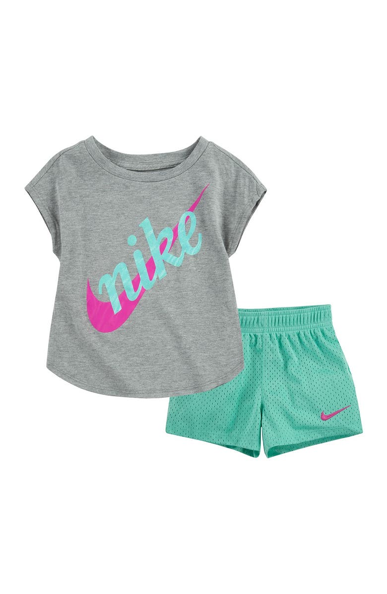 Nike Graphic T-Shirt and Shorts 2-Piece Set, Main, color,