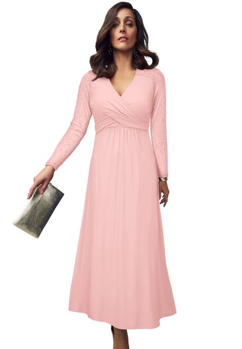 Lace Sweetheart Dress (Plus Available)