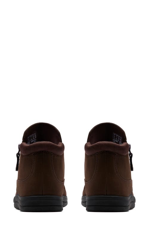 Clarks Breeze Path In Brown