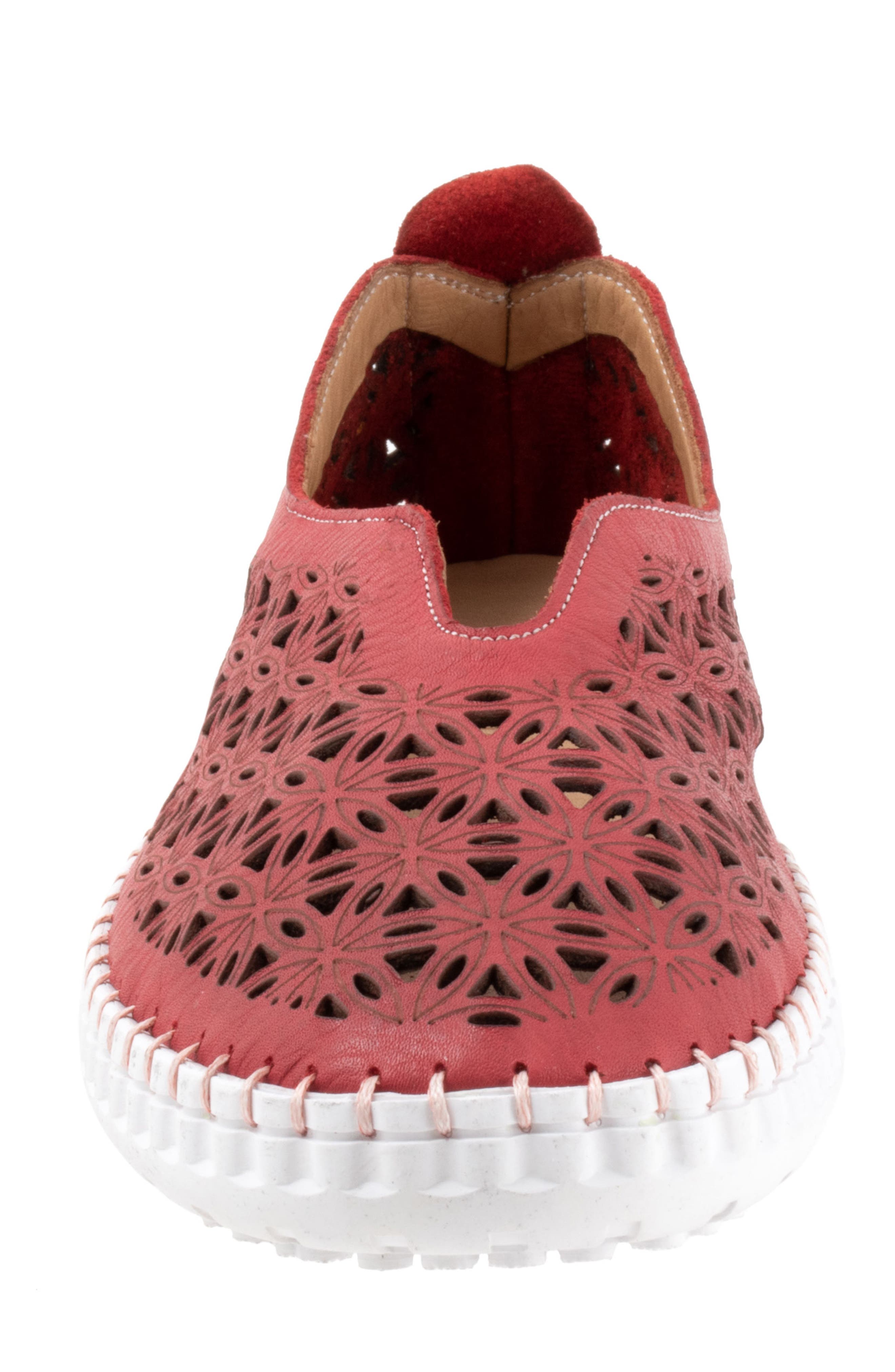 Bueno Daisy Flat, Alternate, color, Red