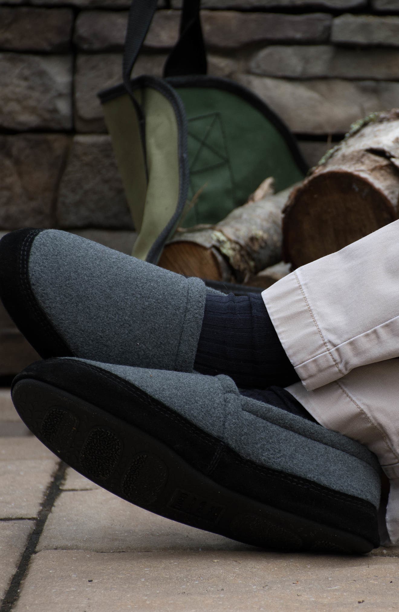 Moc Slipper, Alternate, color, DARK CHARC