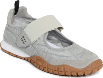 【セール 登場から人気沸騰】 Miu Miu Sport (Women Sneaker Jane Mary Nylon Quilted 靴