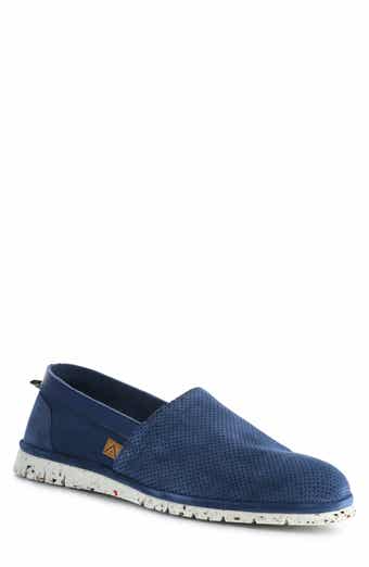 Ambitious 11162 Perforated Loafer
