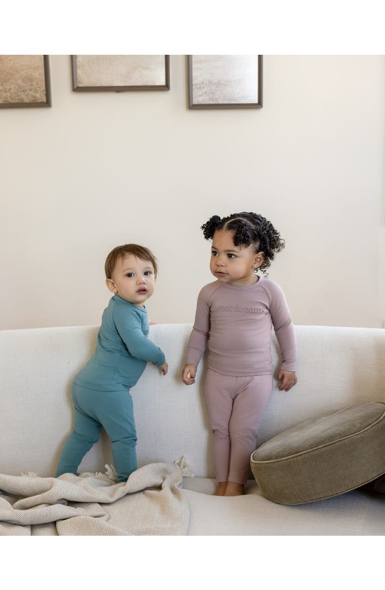 MiniMoi Kid
s Cotton Fleece 3D Embossed Pajama Set, Alternate, color, Mauve