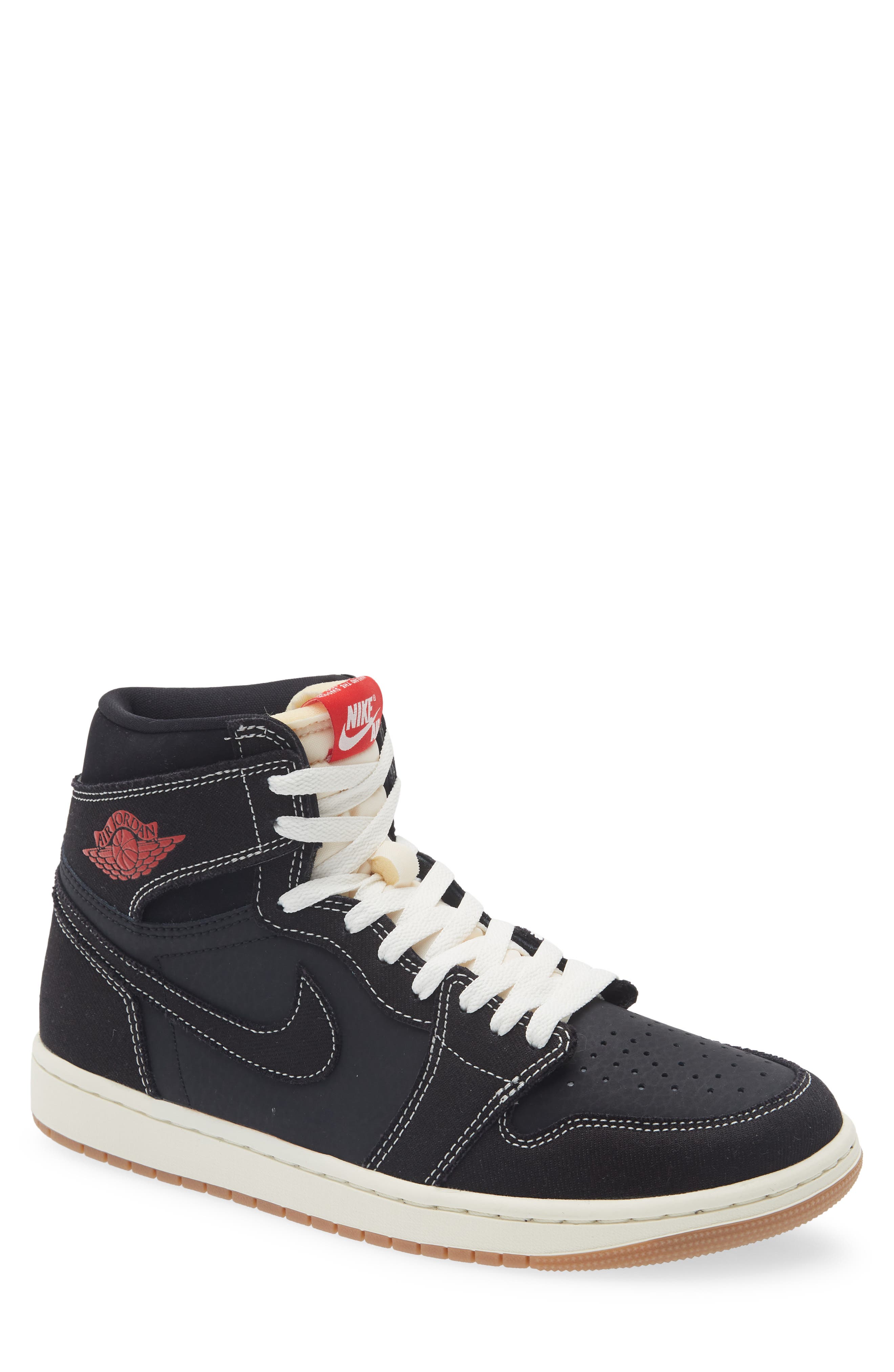 Jordan Air Jordan 1 Retro High OG Basketball Sneaker, Main, color, 
