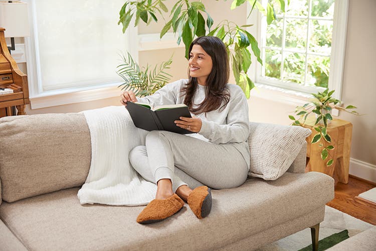 Feelgoodz Women's Aurora Slipper Socks, Alternate, color, Sable