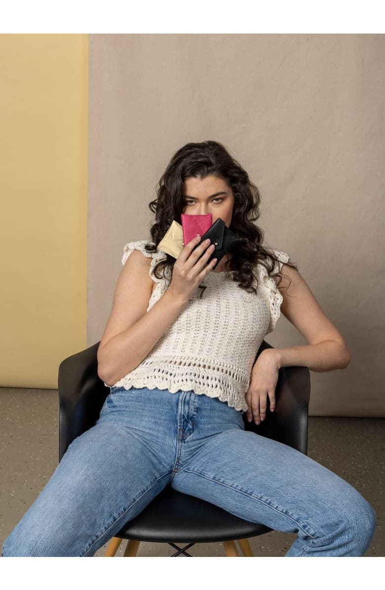 Deux Mains Coin Pouch, Alternate, color, Bone