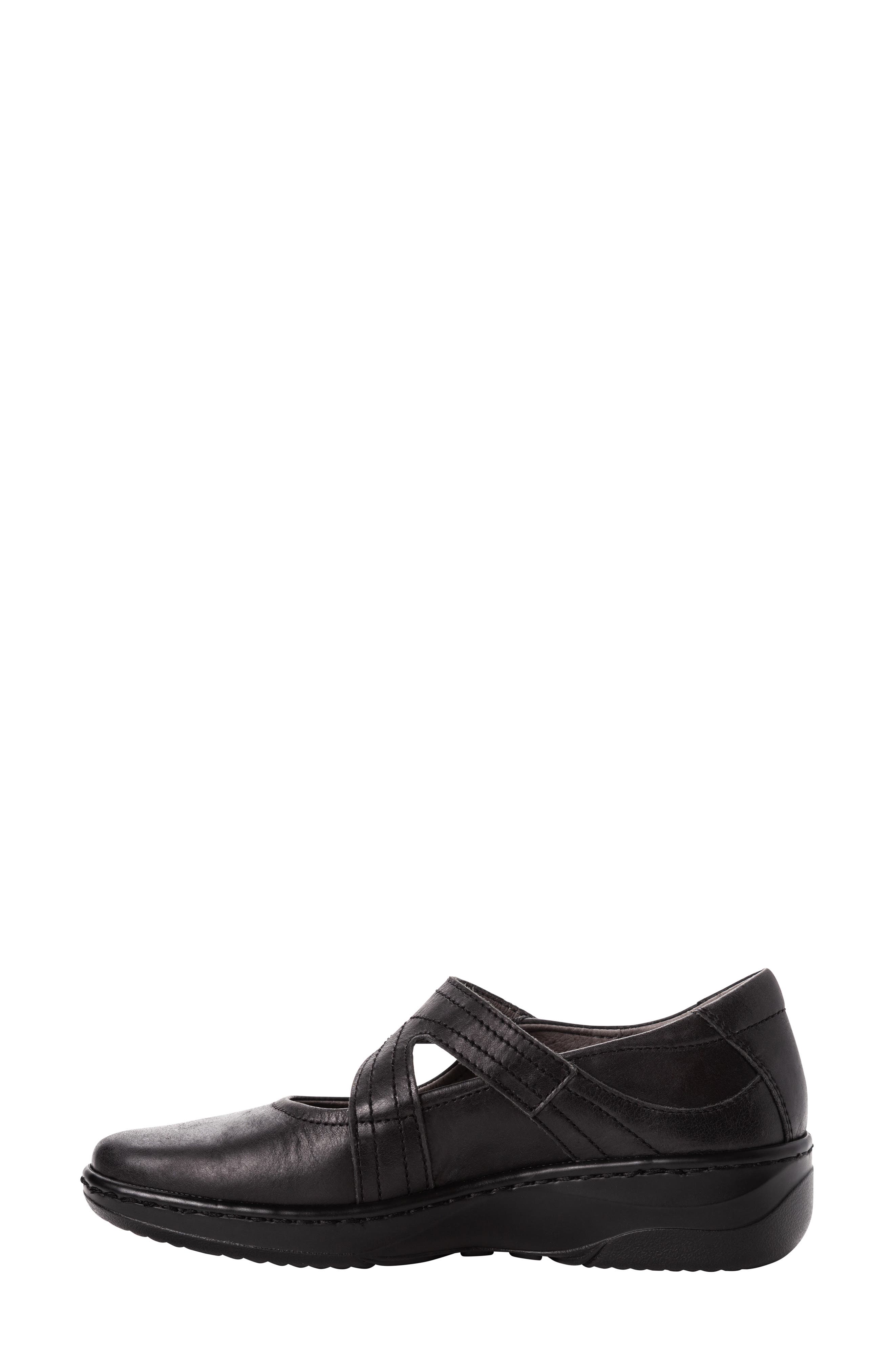 Propét Golda Flat, Alternate, color, Black Leather