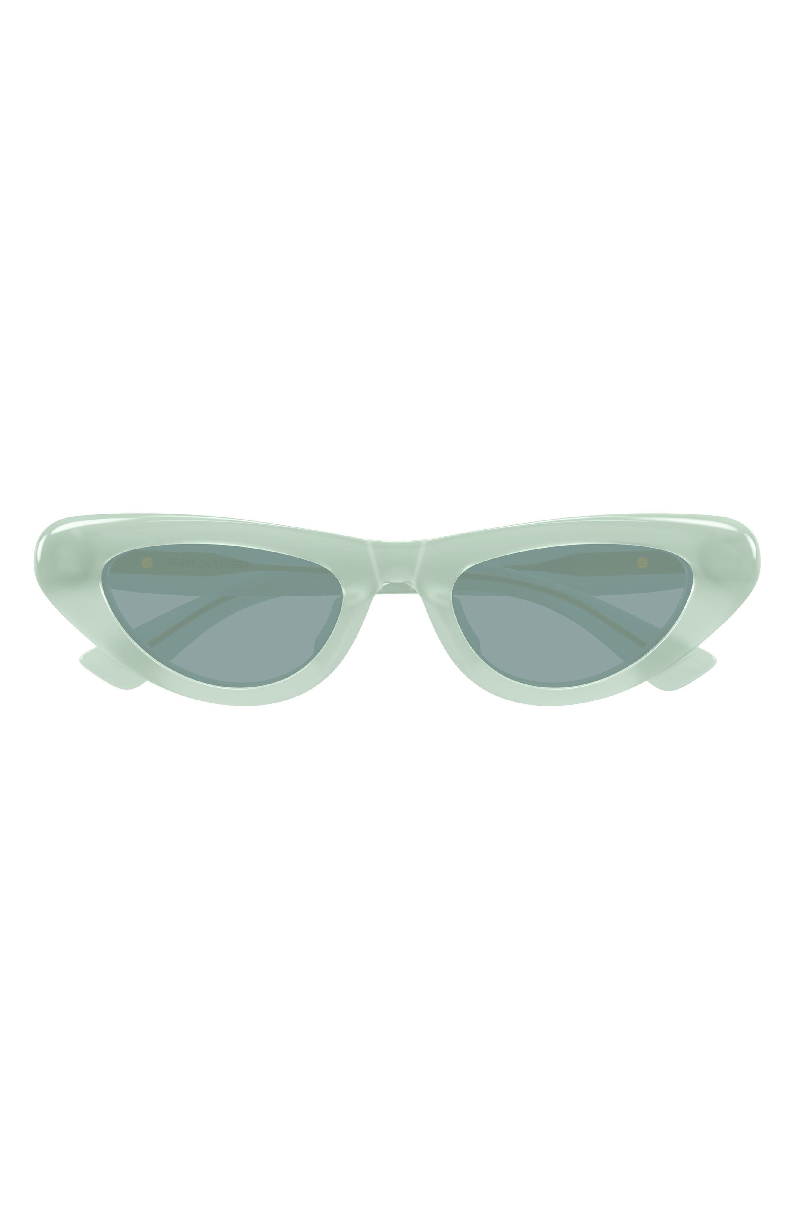 selected GREEN