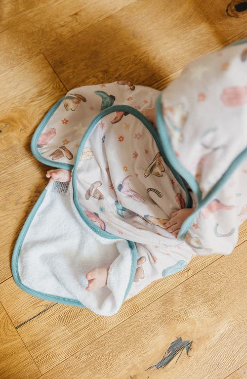 Copper Pearl Cheyenne Hooded Towel In Pink