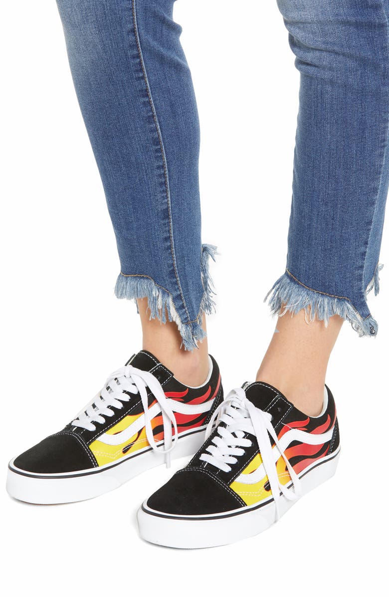 1822 Denim Ripped Shark-Bite Hem Skinny Jeans, Alternate, color, 