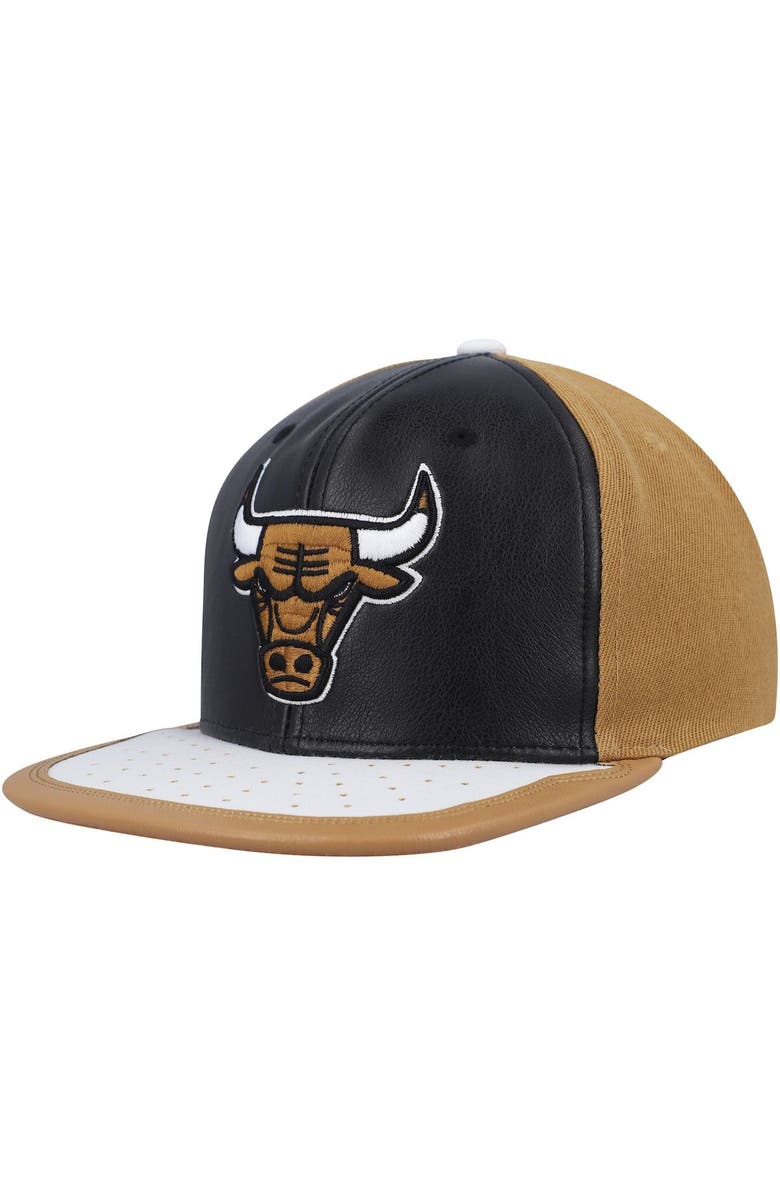 Mitchell & Ness Men's Mitchell & Ness Black/Tan Chicago Bulls Day One Snapback Hat, Main, color, 