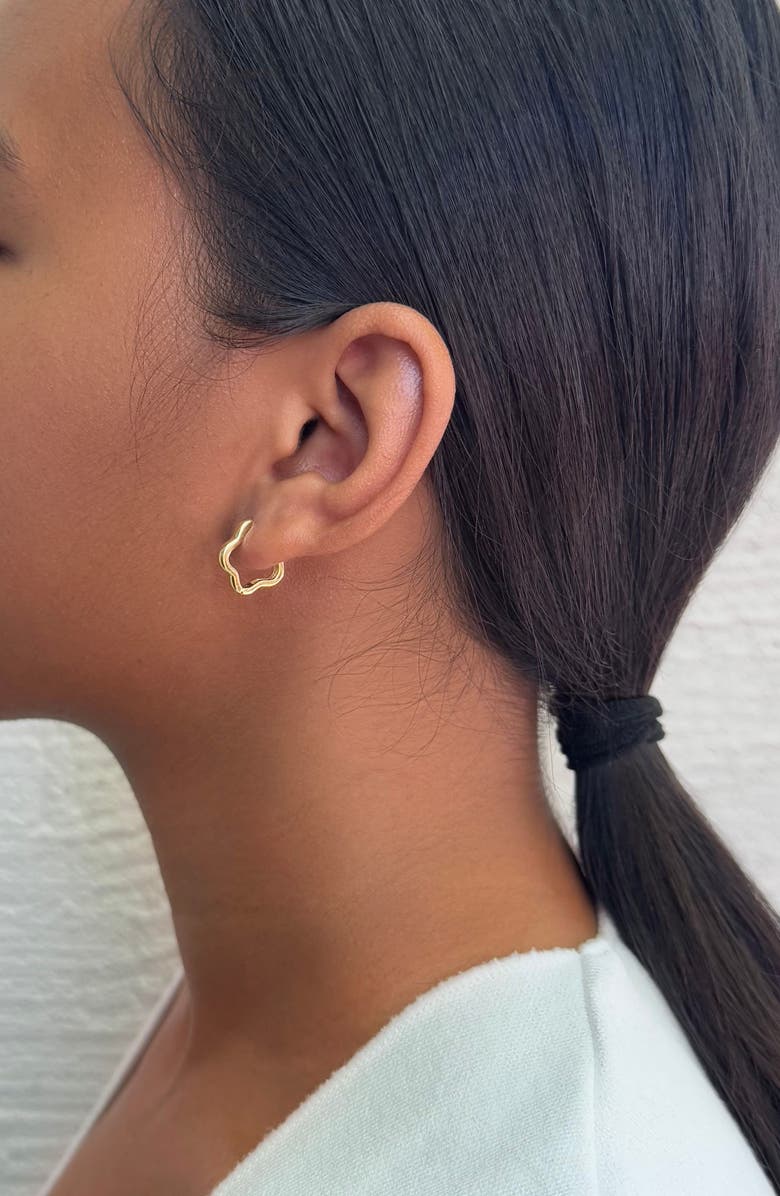 Adornia Flower Shaped Huggie Hoop Earrings, Alternate, color, Gold