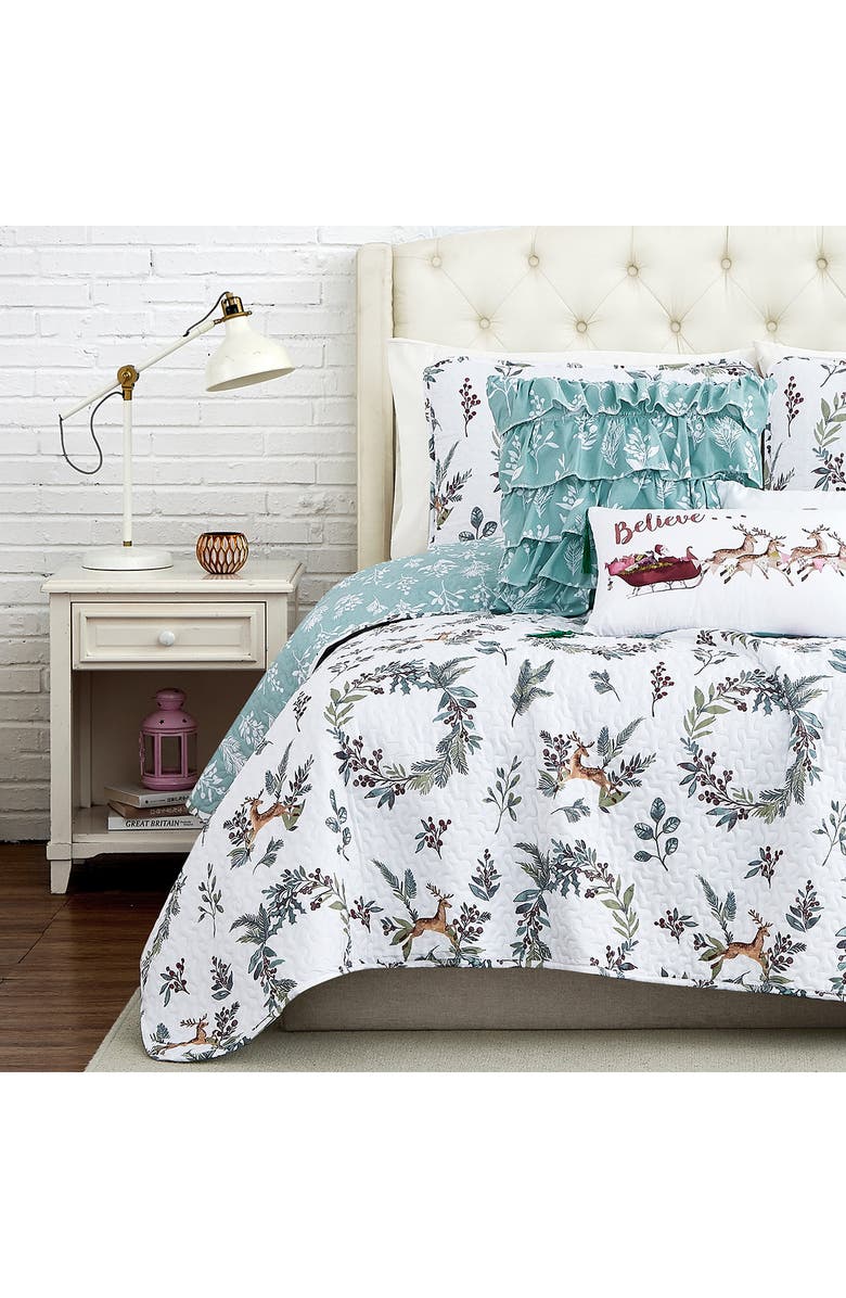 SOUTHSHORE FINE LINENS Happy Holidays Quilt Set, Main, color, Happy Holidays