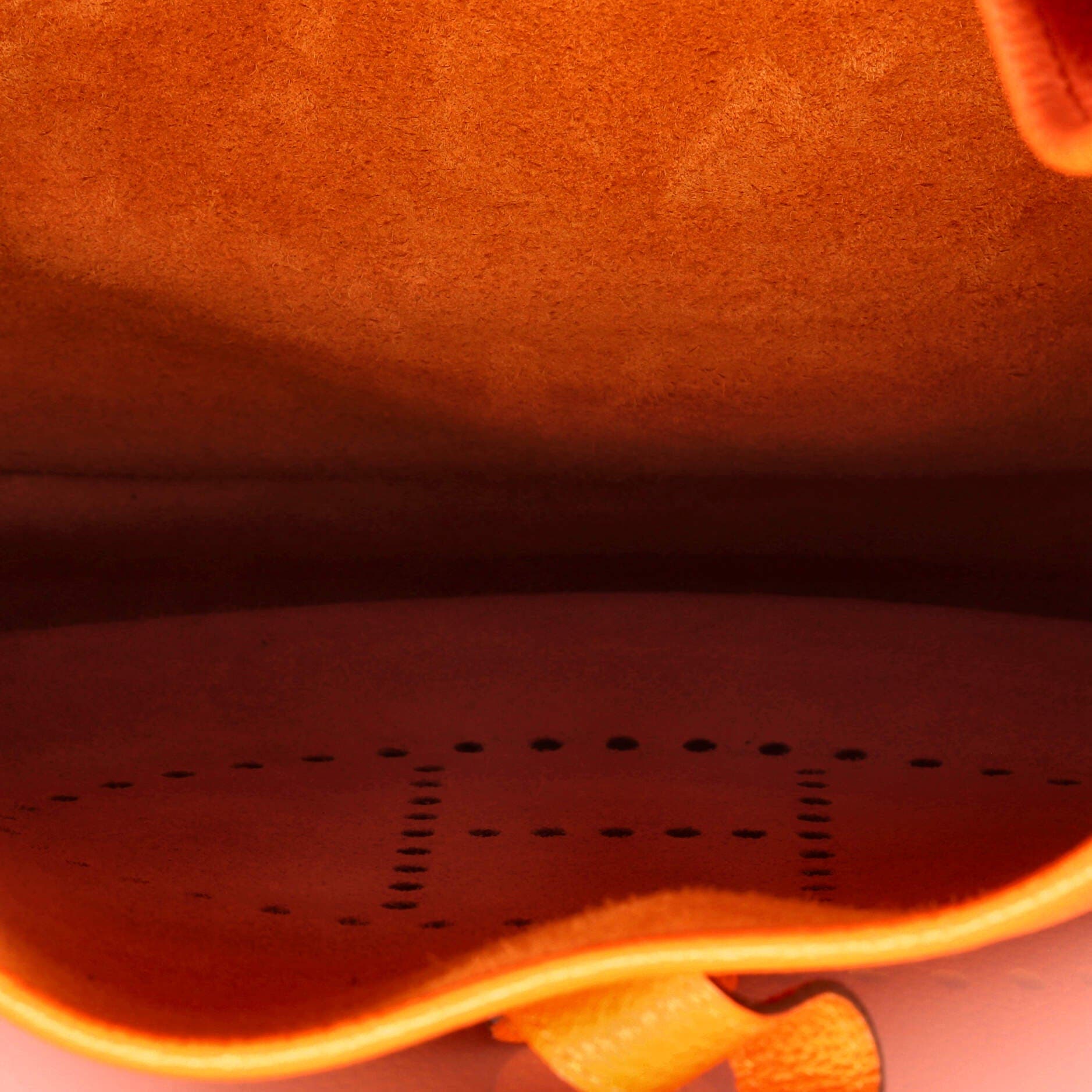 Pre-Owned Hermes Evelyne Bag Gen III Clemence GM, Alternate, color, Feu