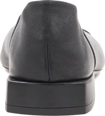 Patria Square Toe Flat