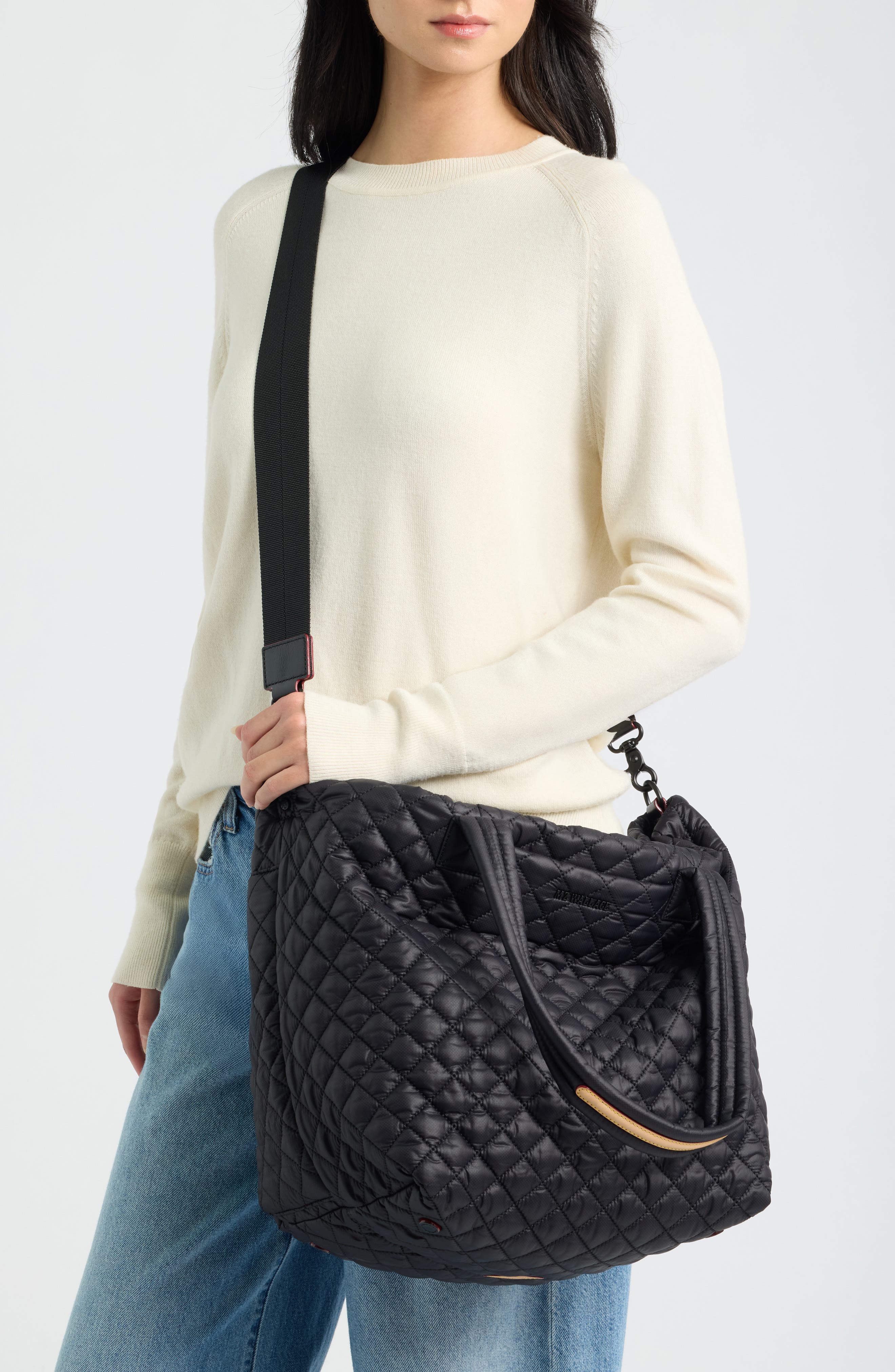 Medium Metro Deluxe Tote, Alternate, color, BLACK 4