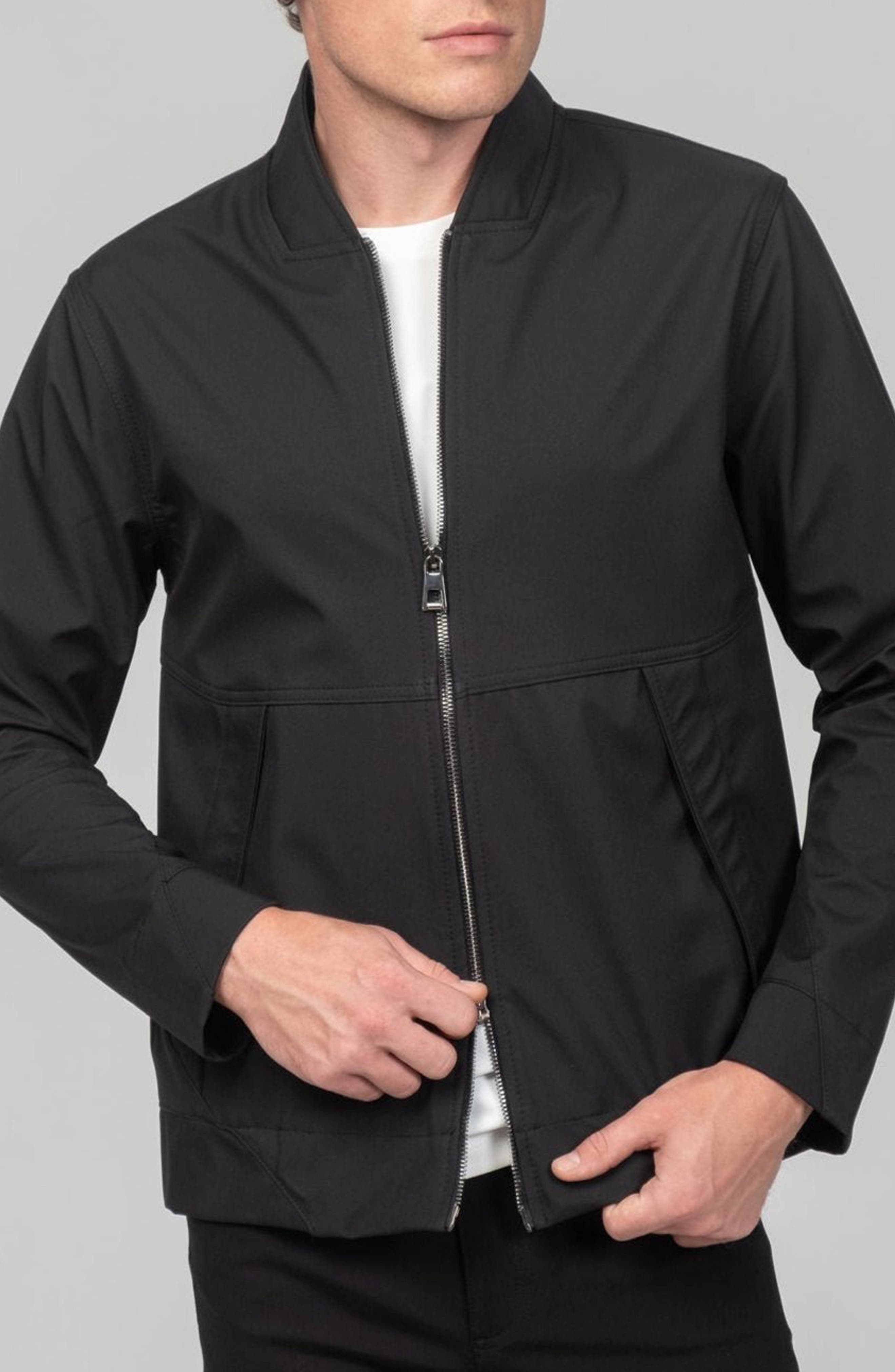 PERFORMANCE JACKET